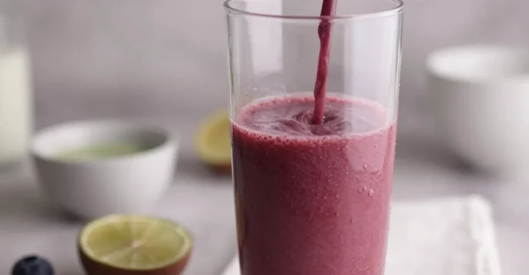 smoothie matin myrtilles matcha